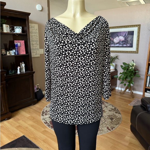 Ellen Tracy black & gray short sleeve loose neckline blouse-size L - Picture 6 of 10